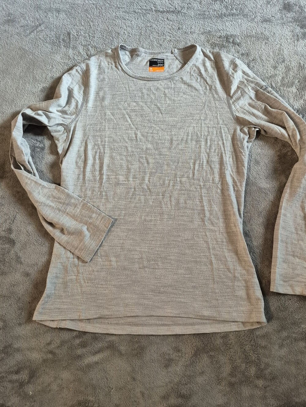 Icebreaker Merino Wool 200 Oasis Deluxe LS Crew Women’s Size Med Bodyfit Gray